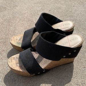 Black cork wedges